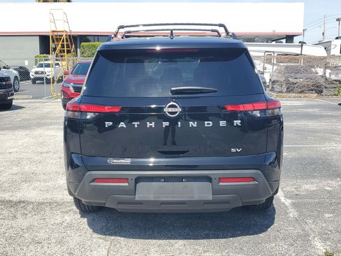 Certified 2022 Nissan Pathfinder SV FWD image 5
