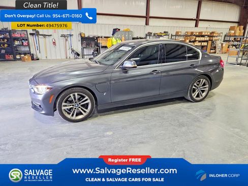 Used 2017 BMW 330e image 1
