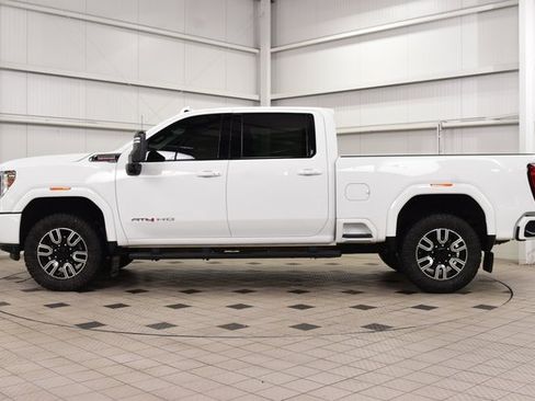 Used 2020 GMC Sierra 2500 AT4 w/ AT4 Premium Package image 4