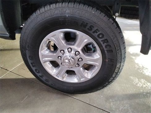 Used 2024 RAM 2500 Big Horn w/ Bed Utility Group image 15