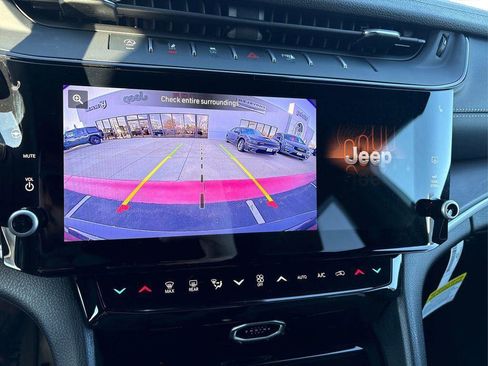 New 2026 Jeep Grand Cherokee Altitude AWD/4WD image 26