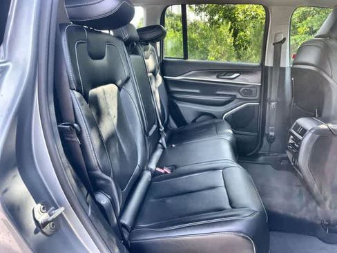 Used 2023 Jeep Grand Cherokee 4WD 4xe image 14