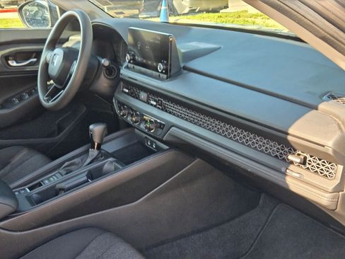 Used 2024 Honda Accord EX image 28