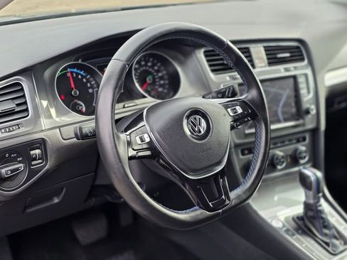 Used 2016 Volkswagen e-Golf SEL Premium image 14