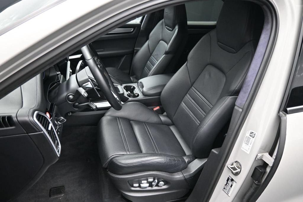 Used 2020 Porsche Cayenne Turbo AWD/4WD image 6