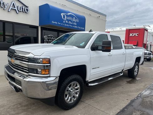 Used 2016 Chevrolet Silverado 3500 LT image 2