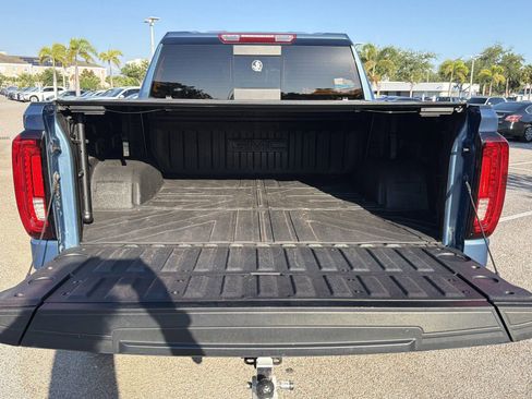 Used 2024 GMC Sierra 1500 SLT w/ SLT Premium Plus Package AWD/4WD image 11
