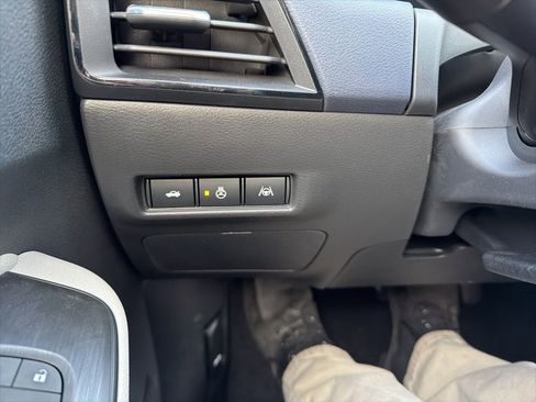 New 2026 Nissan Sentra SL w/ Floor Mat Package image 15