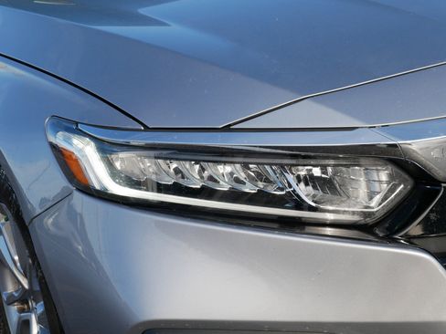 Used 2019 Honda Accord LX image 16