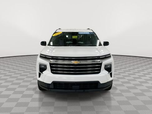 Certified 2025 Chevrolet Traverse LT image 3