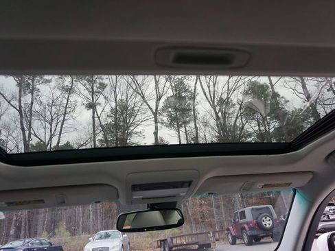 Used 2016 Lexus LS 460 w/ Comfort Package image 13