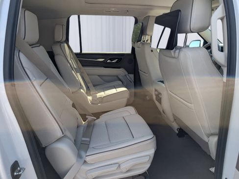Certified 2024 GMC Yukon XL Denali w/ Advanced Technology Package AWD/4WD image 10