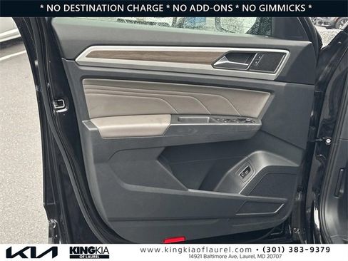 Used 2023 Volkswagen Atlas SEL image 19