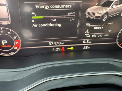 Used 2018 Audi SQ5 Premium Plus w/ Navigation Package AWD/4WD image 23