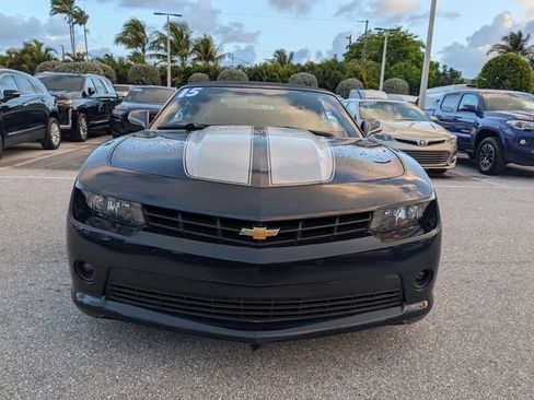 Used 2015 Chevrolet Camaro LT RWD image 2