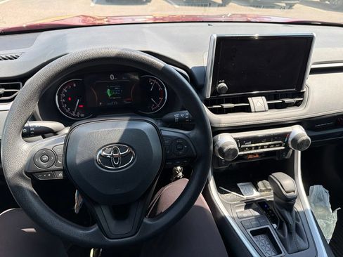Used 2024 Toyota RAV4 LE FWD image 13