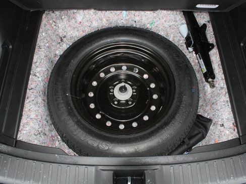 Certified 2024 Honda CR-V EX image 9