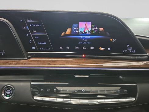 Used 2023 Cadillac Escalade Sport Platinum w/ LPO, ONYX Package AWD/4WD image 19