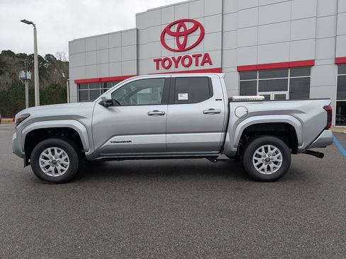 New 2026 Toyota Tacoma SR5 AWD/4WD image 2