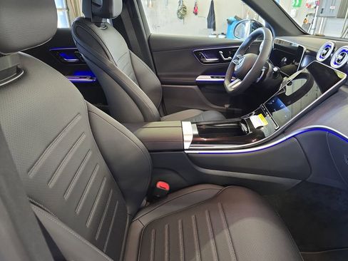 New 2026 Mercedes-Benz GLC 300 image 10