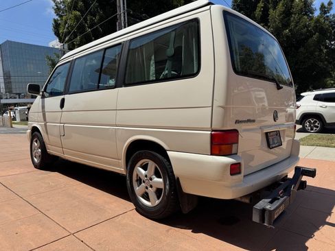 Used 2002 Volkswagen Eurovan MV FWD image 5
