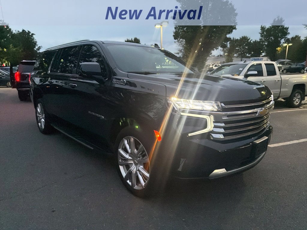Used 2023 Chevrolet Suburban High Country AWD/4WD image 2