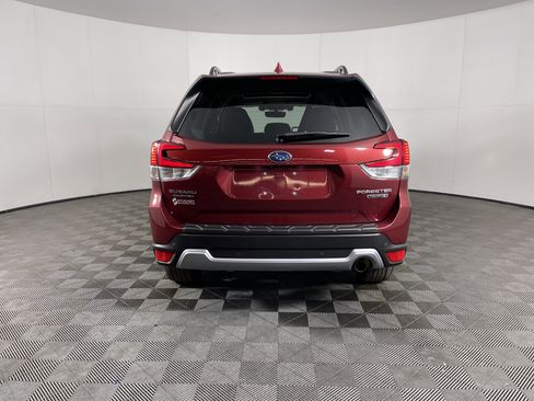 Used 2021 Subaru Forester Touring image 4