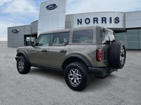 Used 2025 Ford Bronco Badlands AWD/4WD image 3
