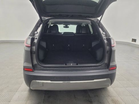 Used 2019 Jeep Cherokee Limited FWD image 29