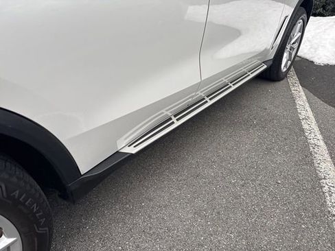 Certified 2023 BMW X5 xDrive40i w/ Executive Package image 8