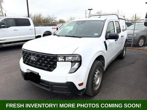 Used 2025 Ford Maverick XL w/ Equipment Group 102A image 3