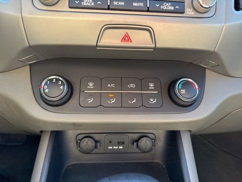 Used 2011 Kia Sportage LX w/ Convenience Pkg FWD image 17