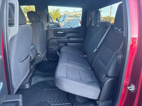 Used 2021 Chevrolet Silverado 1500 LT AWD/4WD image 17