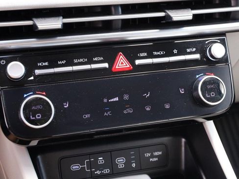Used 2025 Hyundai Tucson SEL FWD image 19