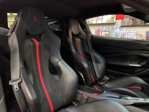 Used 2020 Ferrari F8 Tributo RWD image 21