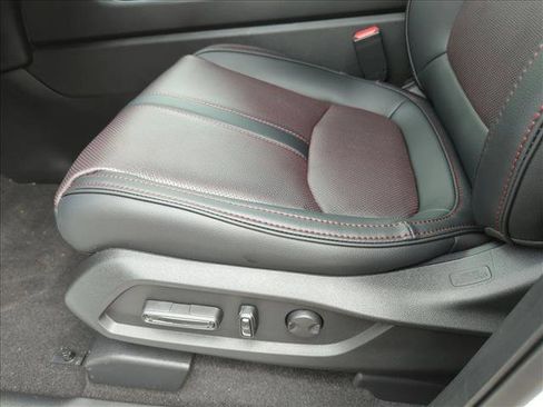 New 2026 Honda Pilot Black Edition image 4