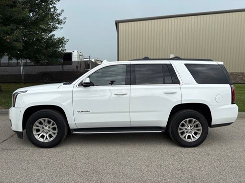 Used 2020 GMC Yukon SLT w/ Open Road Package AWD/4WD image 9