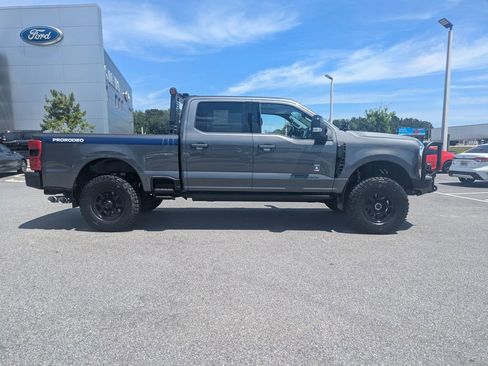 New 2026 Ford F250 Lariat w/ Black Appearance Package AWD/4WD image 3