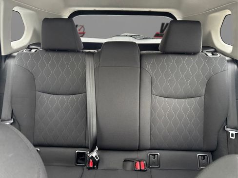 Used 2023 Toyota Corolla Cross LE w/ Moonroof Package image 19