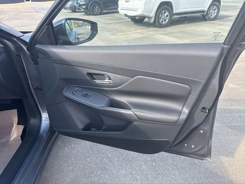 New 2026 Nissan Sentra SV w/ SV Convenience Package FWD image 7