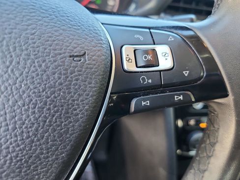 Used 2022 Volkswagen Passat 2.0T SE image 30