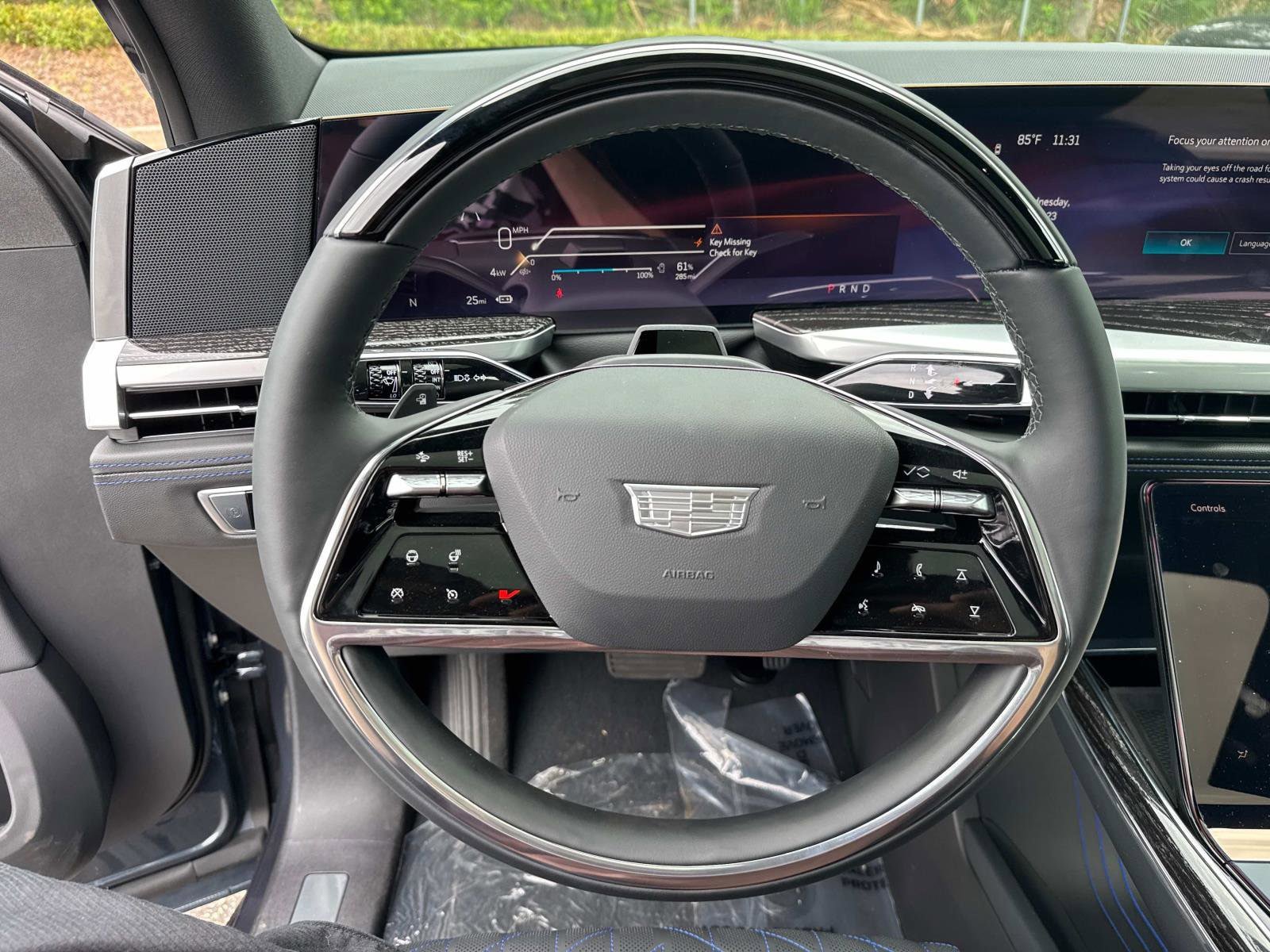 New 2025 Cadillac Escalade IQ Luxury 1 AWD/4WD image 16