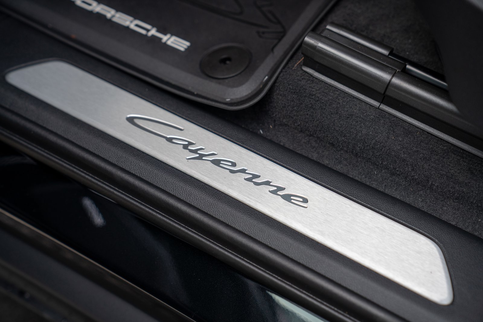 Certified 2026 Porsche Cayenne AWD/4WD image 12