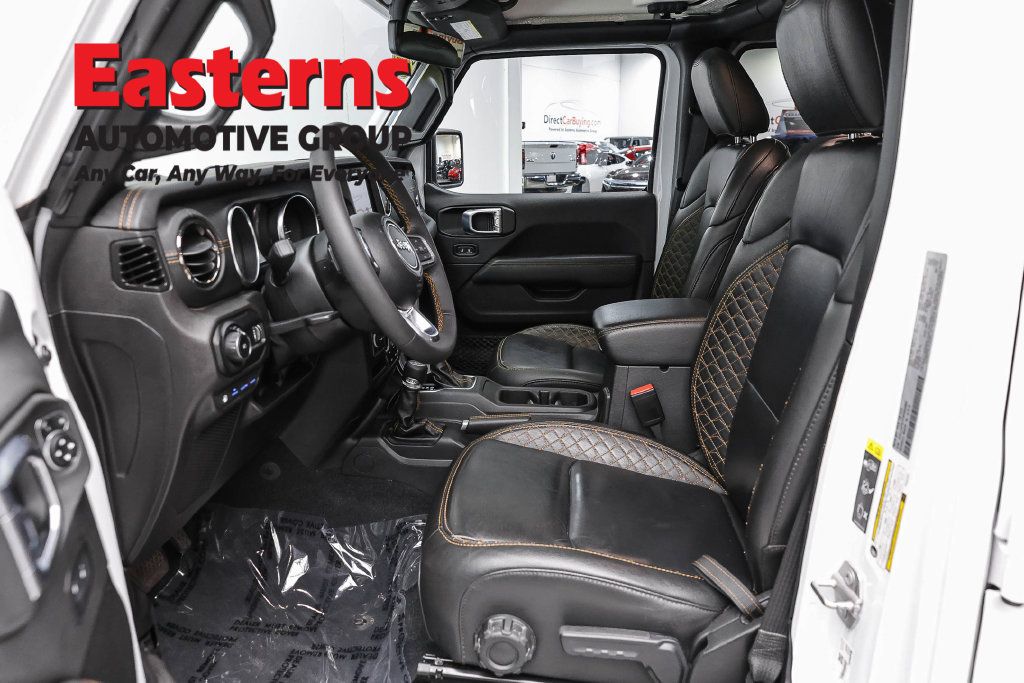 Used 2023 Jeep Wrangler Unlimited Sahara AWD/4WD image 16