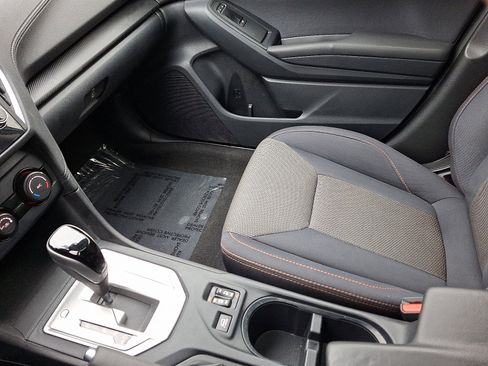 Used 2019 Subaru Crosstrek 2.0i Premium image 29