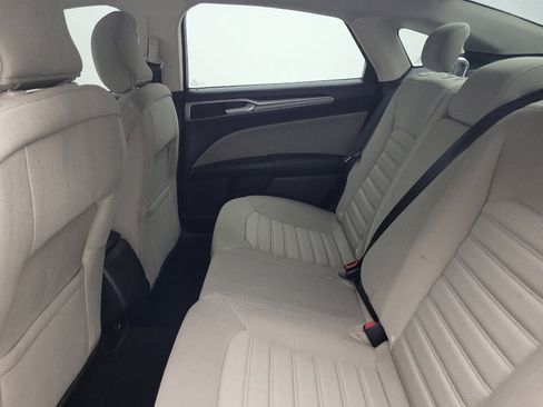 Used 2019 Ford Fusion S FWD image 18