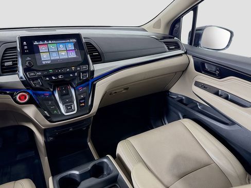 Used 2018 Honda Odyssey Elite image 23