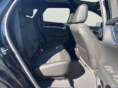 Certified 2025 Cadillac XT5 Premium Luxury image 19