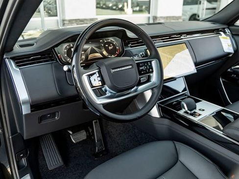 New 2026 Land Rover Range Rover Long Wheelbase SE AWD/4WD image 16