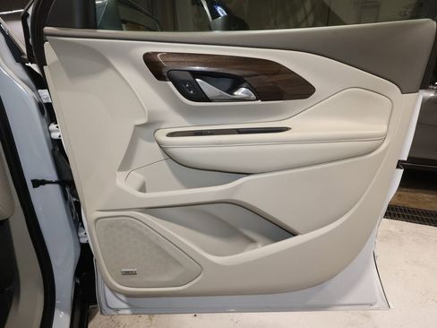 Used 2021 GMC Terrain Denali image 19